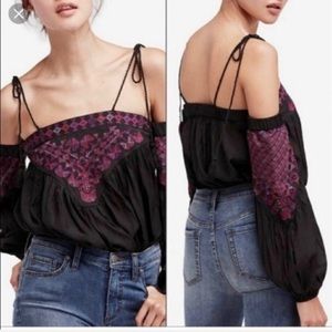 New Free People Vacay Vibin Cold Shoulder Top.